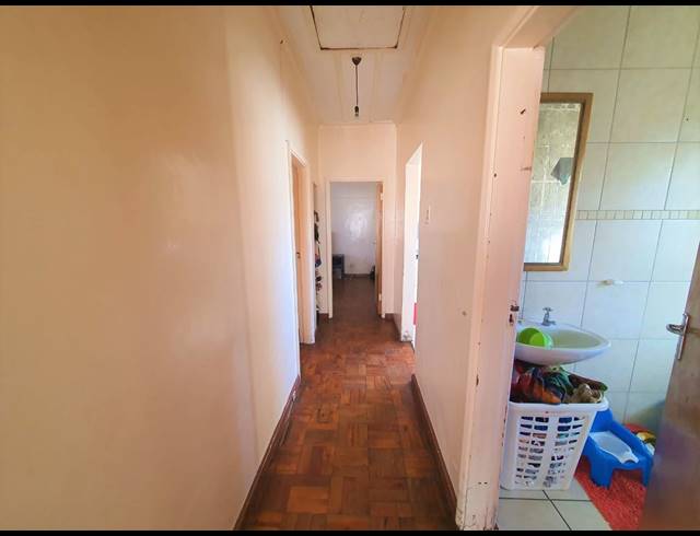 2 BEDROOM HOUSE TO LET IN RICHMOND ESTATE